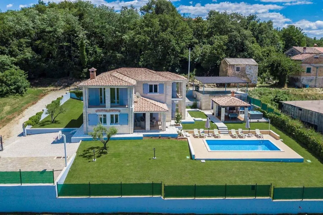 Villa Ilmea Ferenci 0*,